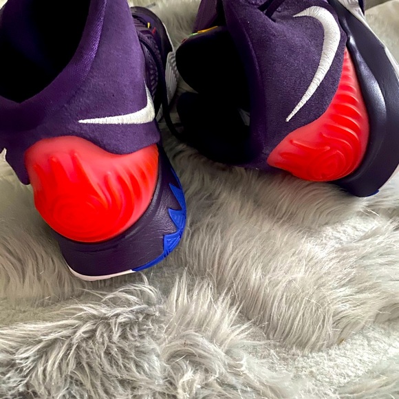 Nike Kyrie 6 - Picture 4 of 4